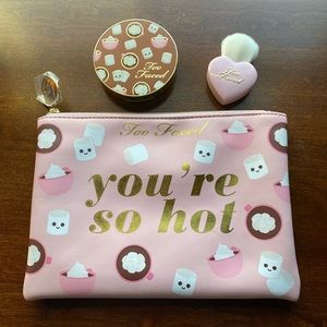 Too Faced You’re So Hot Set Hot Cocoa Bronzer Makeup Bag and brush